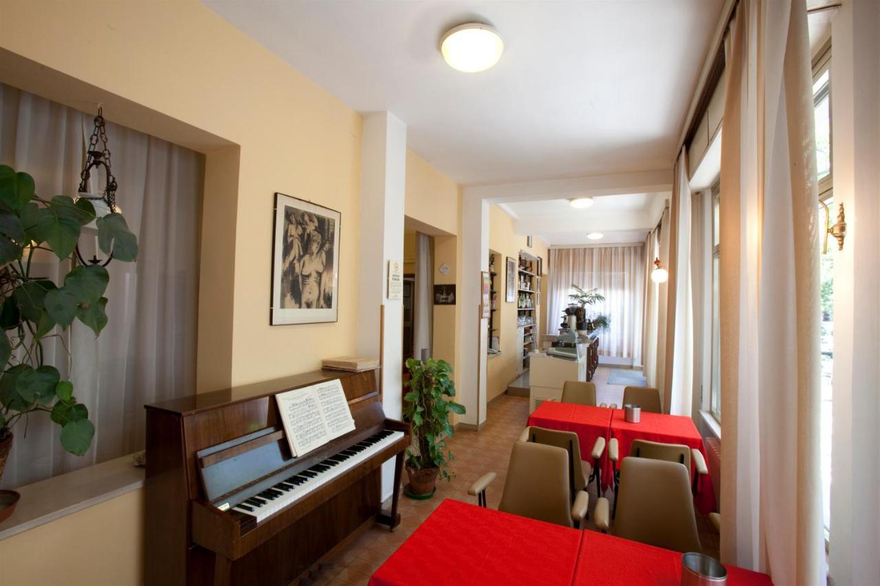 Albergo Moretti Senigallia Kültér fotó