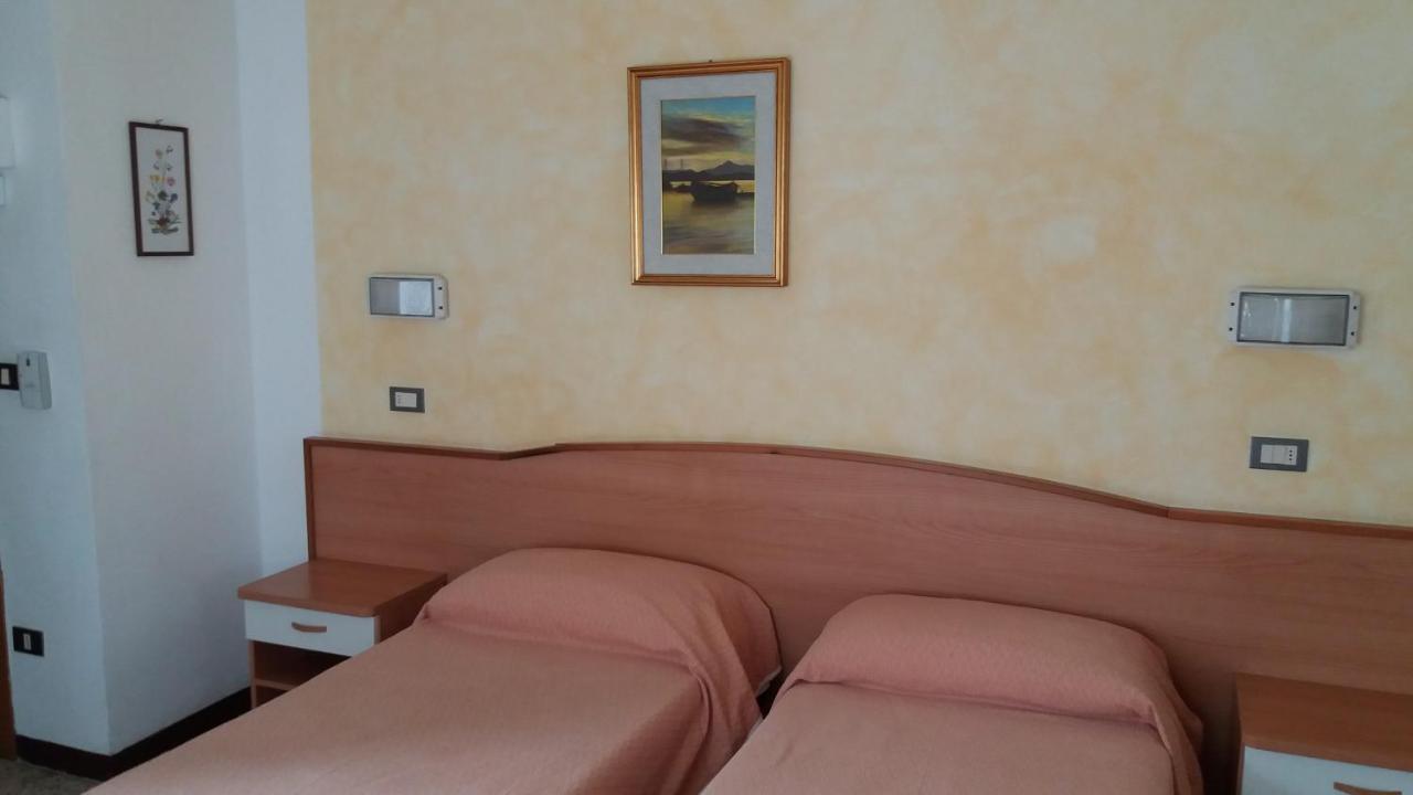 Albergo Moretti Senigallia Kültér fotó